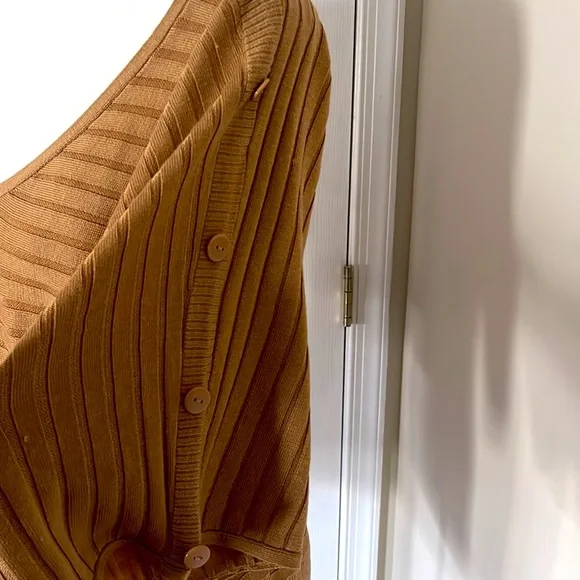 New York Co Sweater - Picture 2 of 4